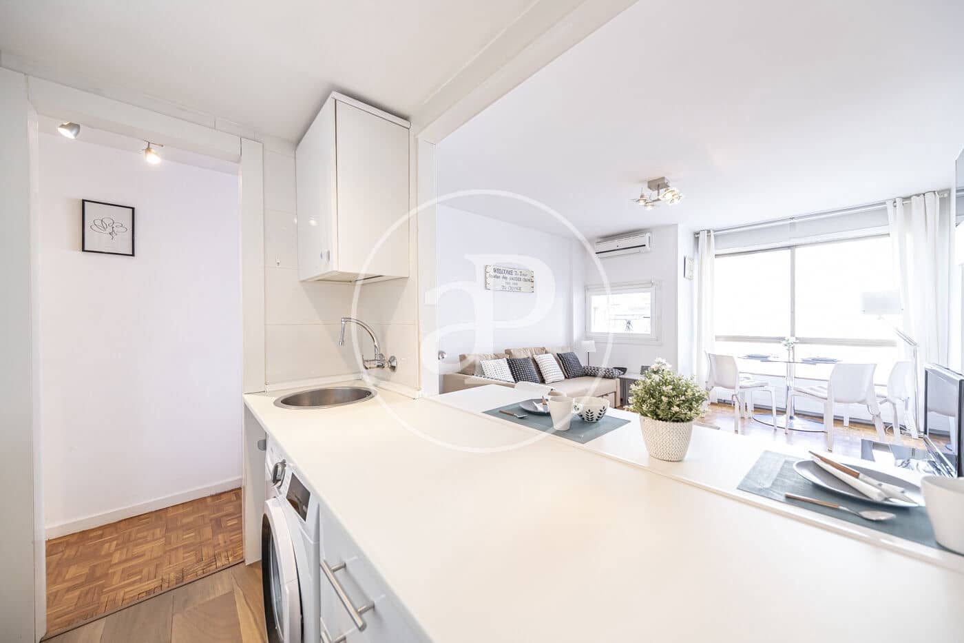 1 bedroom Apartment for rent in Madrid city with pool - € 1,990 (Ref: 9945731)