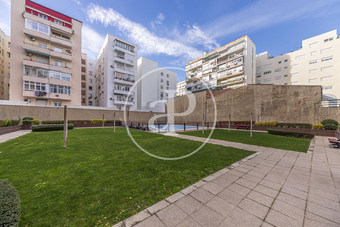 1 bedroom Apartment for rent in Madrid city with pool - € 1,990 (Ref: 9945731)