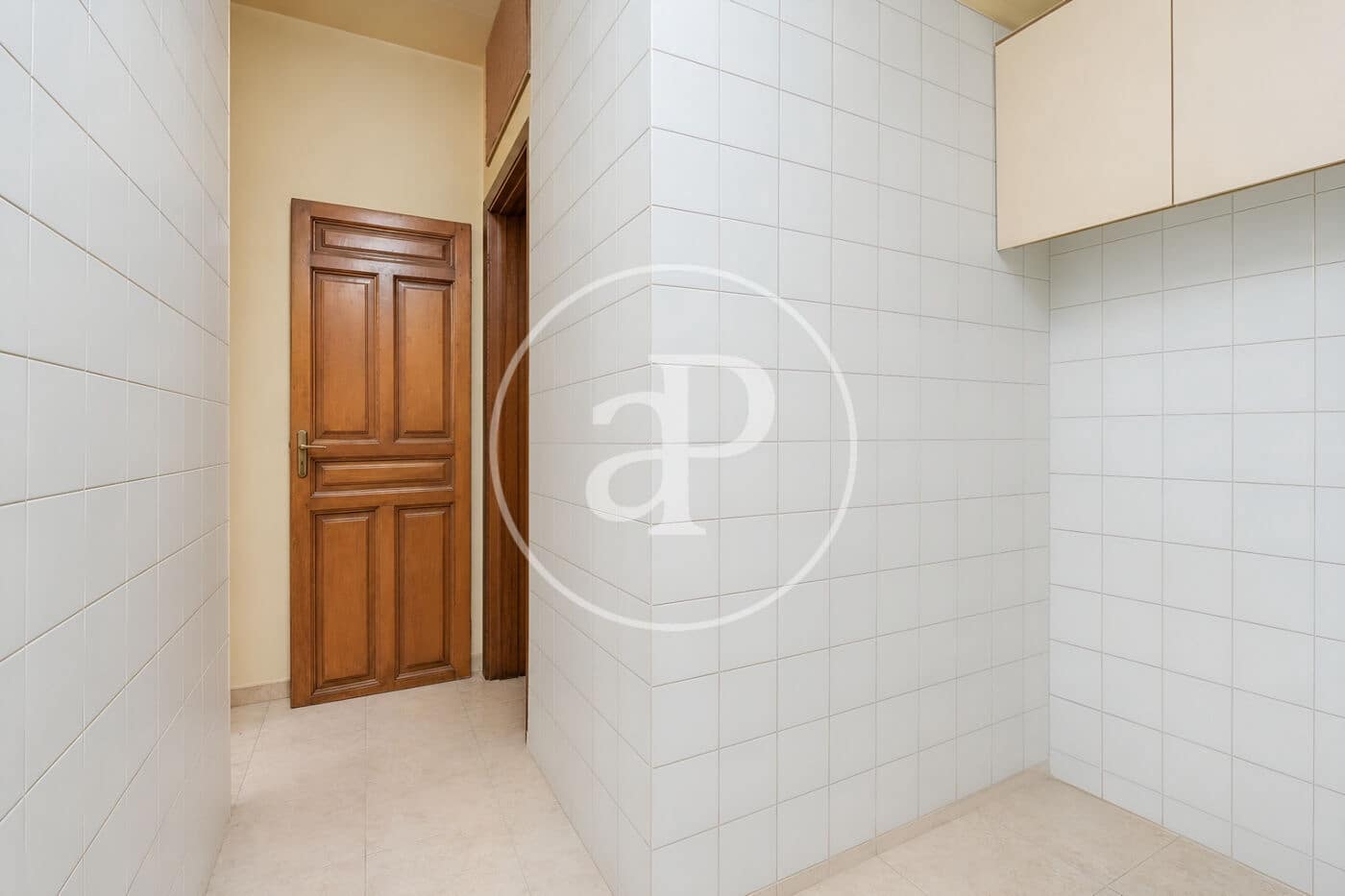 2 soveværelse Lejlighed til salg i Madrid by - € 330.000 (Ref: 9947932)