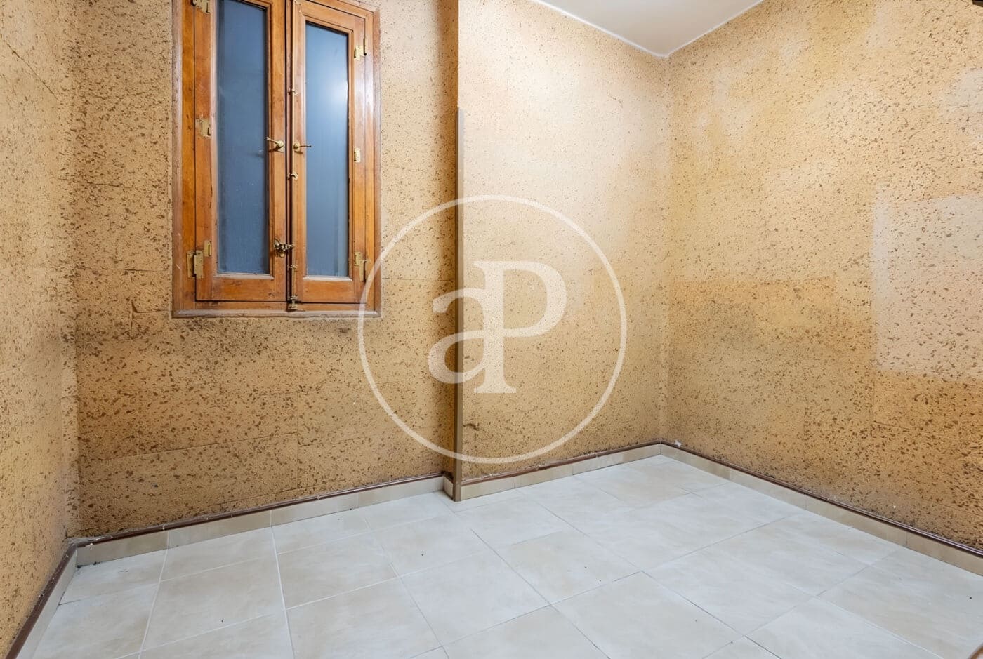 2 soveværelse Lejlighed til salg i Madrid by - € 330.000 (Ref: 9947932)