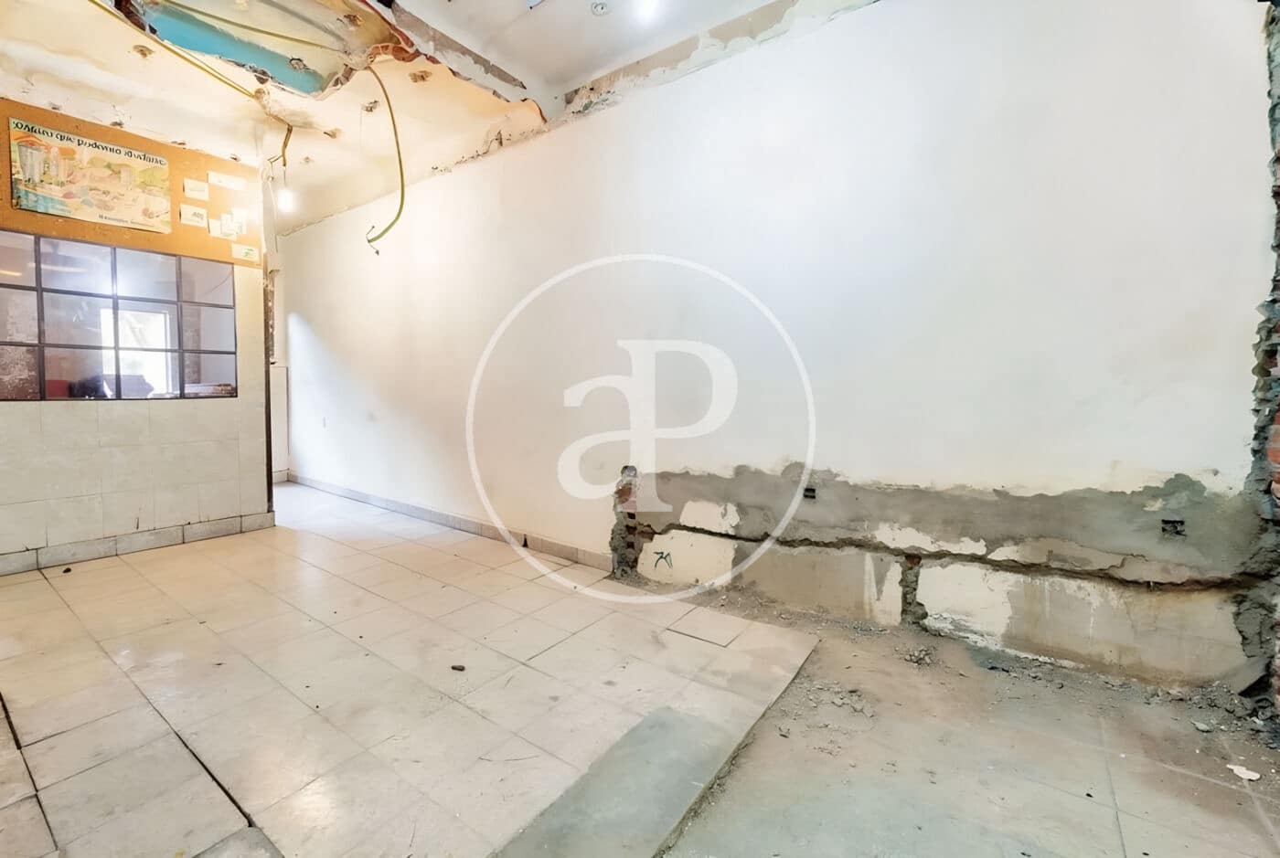 2 soveværelse Lejlighed til salg i Madrid by - € 330.000 (Ref: 9947932)