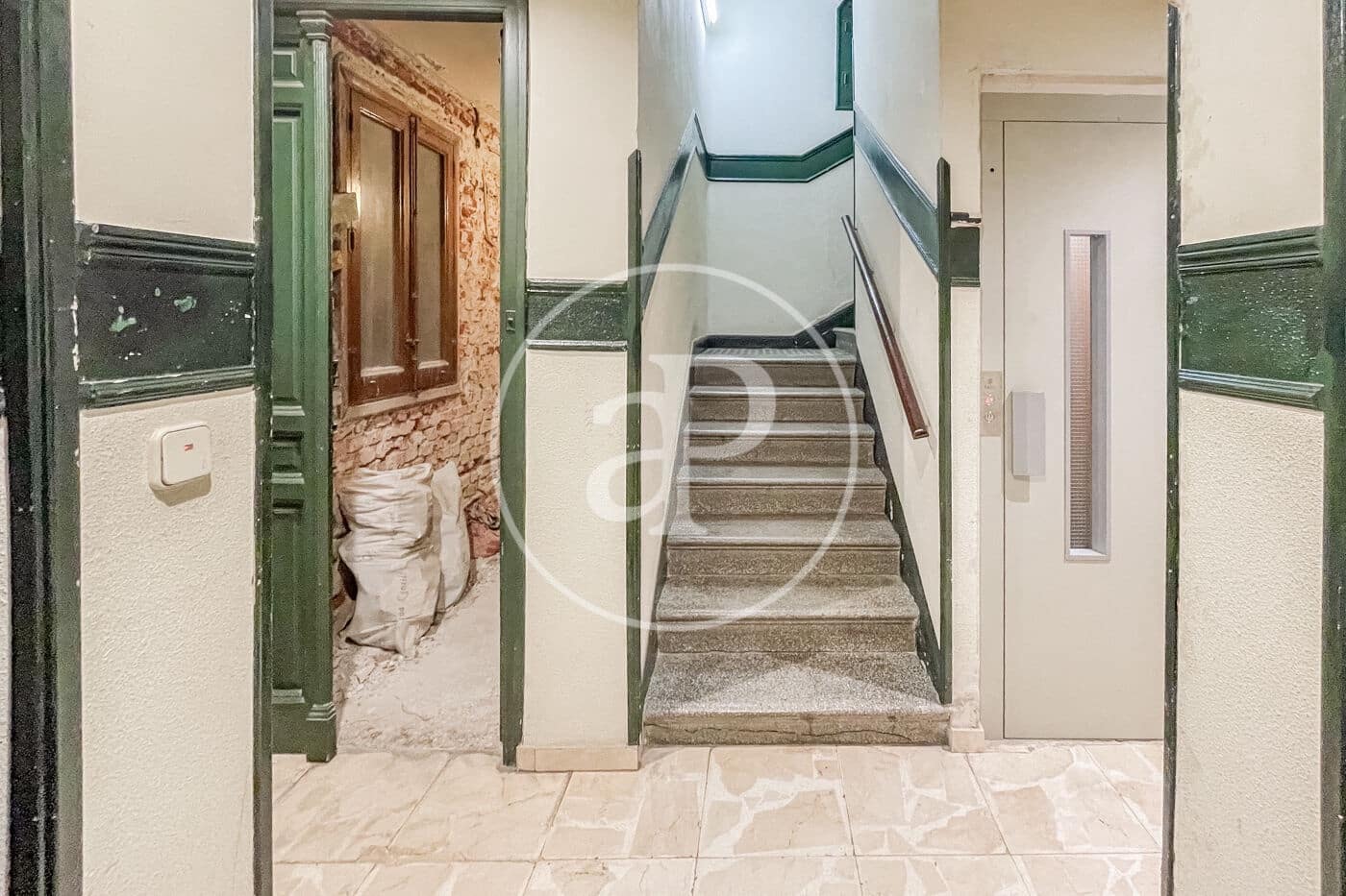 2 soveværelse Lejlighed til salg i Madrid by - € 330.000 (Ref: 9947932)