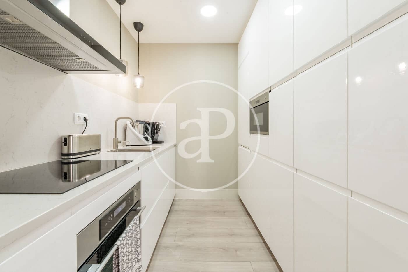 2 bedroom Apartment for sale in Madrid city - € 935,000 (Ref: 9947934)