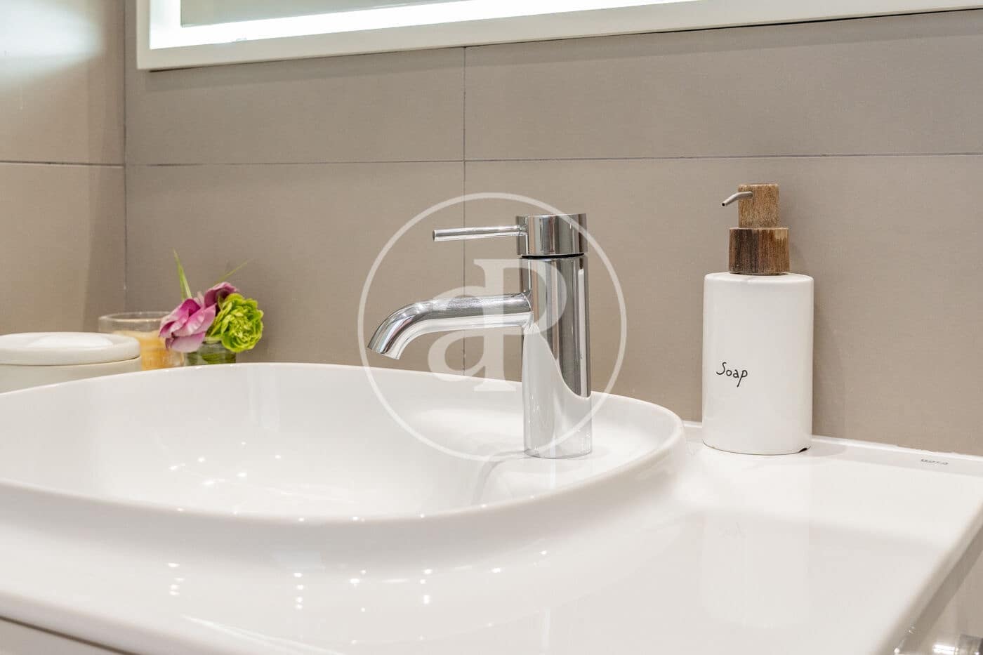 2 bedroom Apartment for sale in Madrid city - € 935,000 (Ref: 9947934)