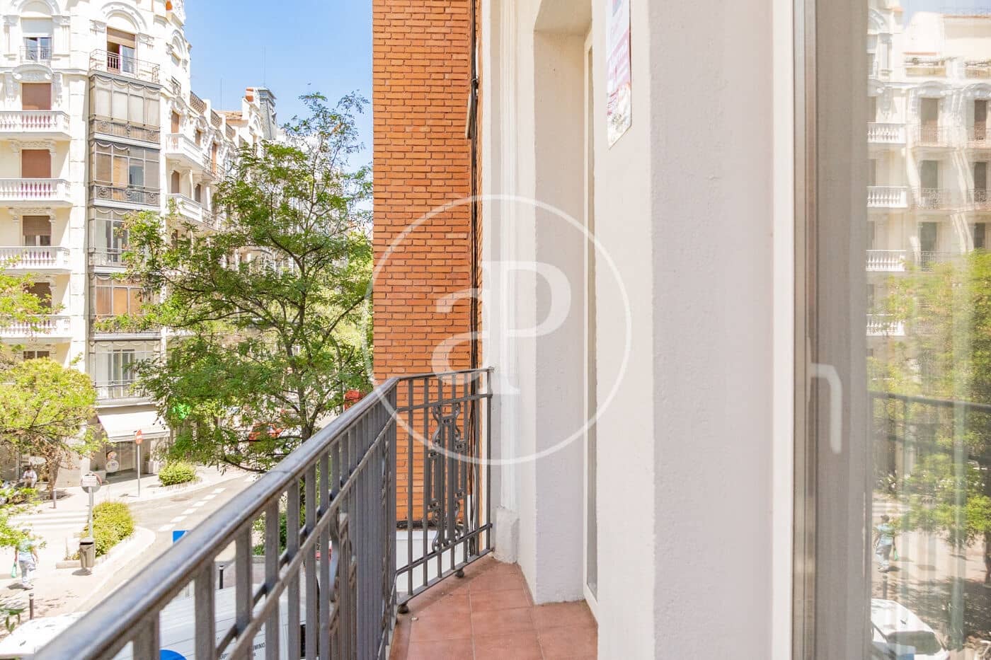 2 bedroom Apartment for sale in Madrid city - € 935,000 (Ref: 9947934)