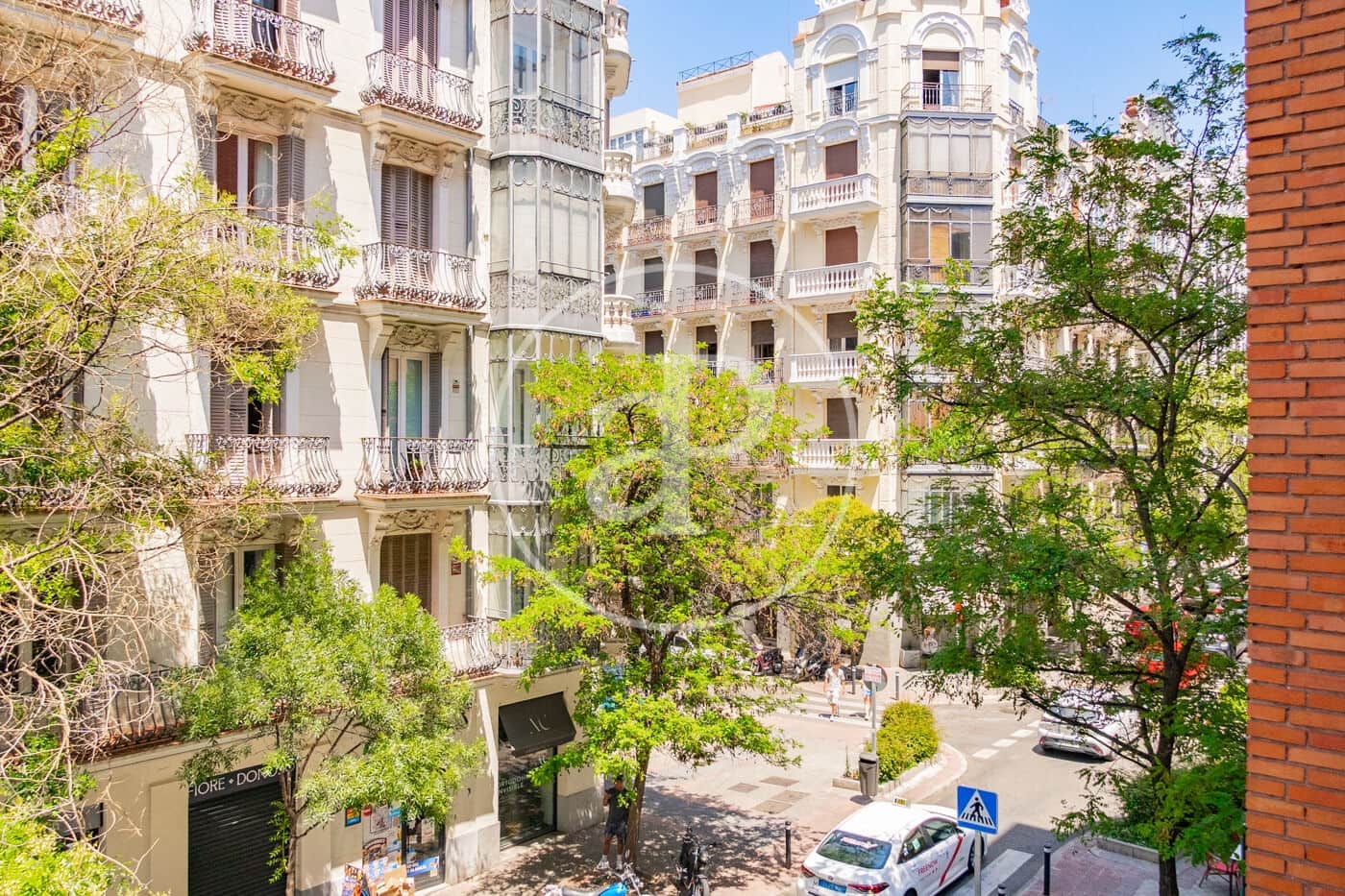 2 bedroom Apartment for sale in Madrid city - € 935,000 (Ref: 9947934)