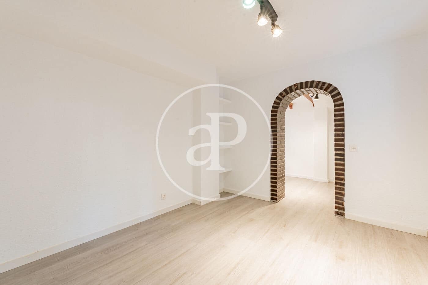 5 sypialnia Willa na sprzedaż w La Moraleja z basenem - 1 850 000 € (Ref: 9947935)