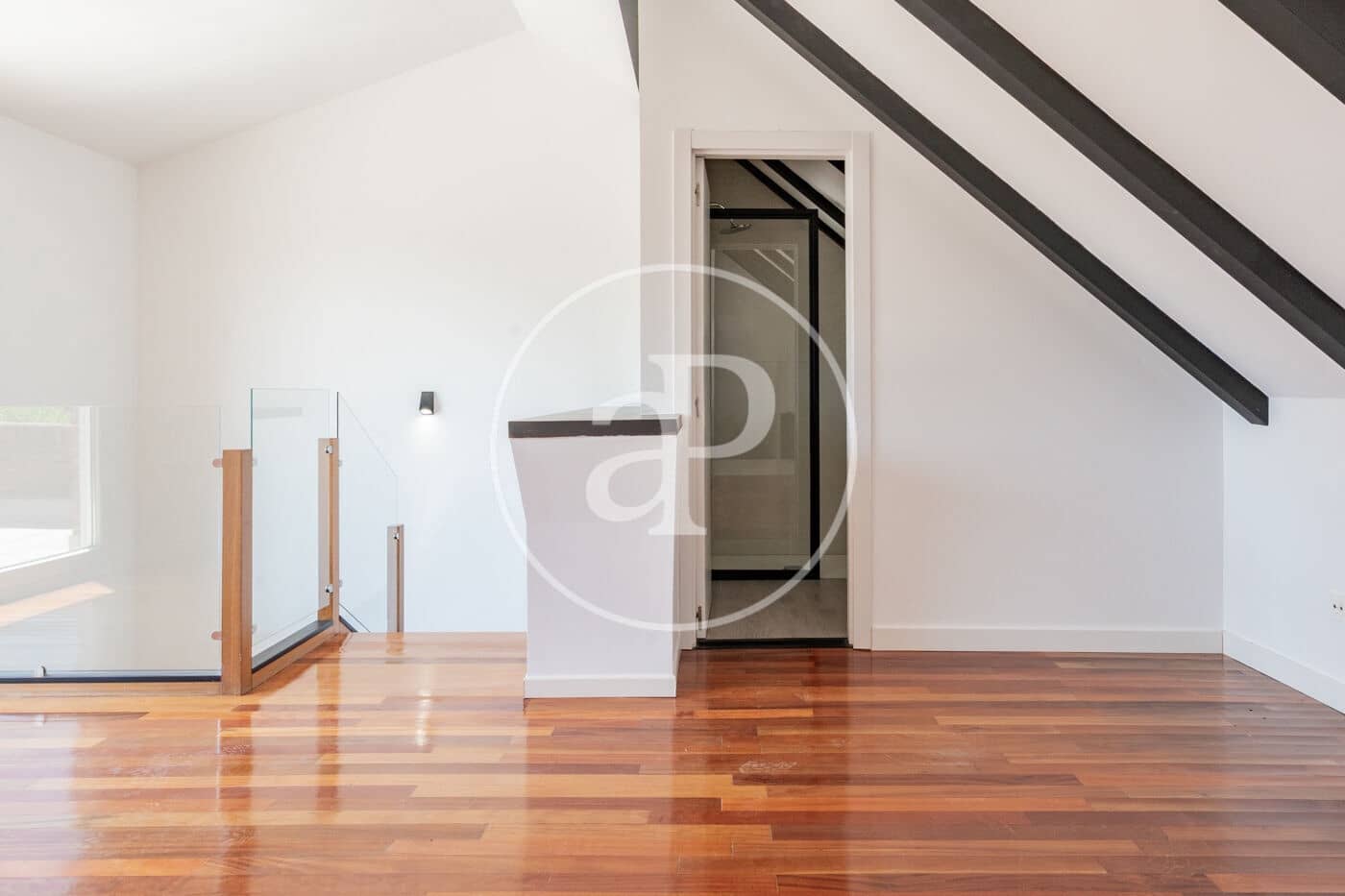 5 sypialnia Willa na sprzedaż w La Moraleja z basenem - 1 850 000 € (Ref: 9947935)