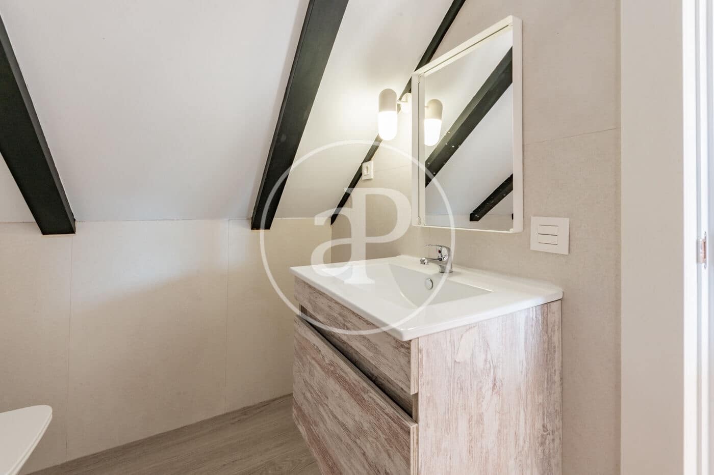 5 sypialnia Willa na sprzedaż w La Moraleja z basenem - 1 850 000 € (Ref: 9947935)