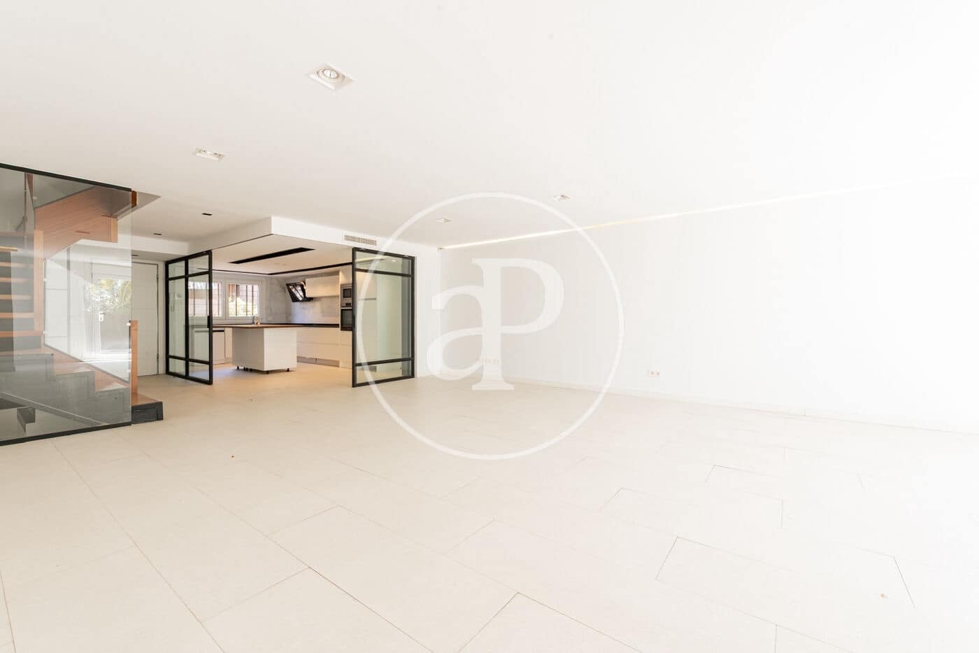 5 sypialnia Willa na sprzedaż w La Moraleja z basenem - 1 850 000 € (Ref: 9947935)