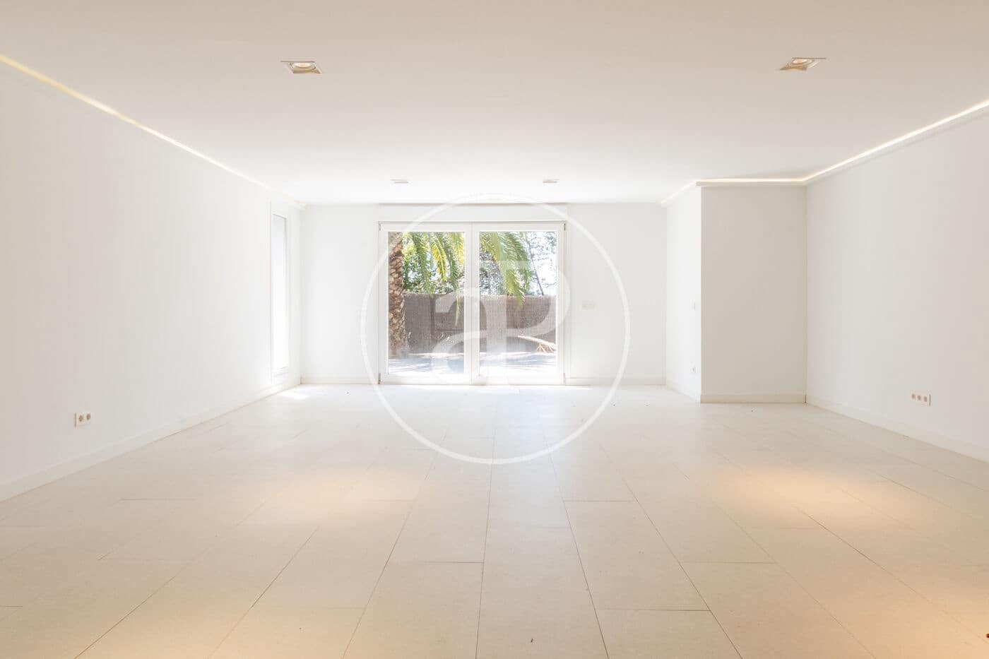 5 sypialnia Willa na sprzedaż w La Moraleja z basenem - 1 850 000 € (Ref: 9947935)