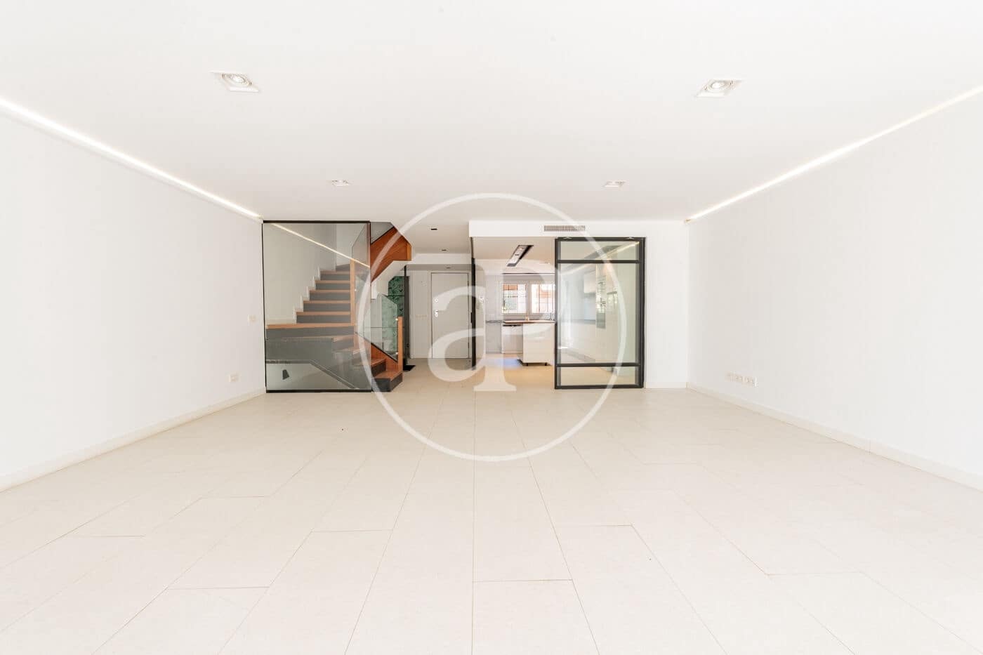5 sypialnia Willa na sprzedaż w La Moraleja z basenem - 1 850 000 € (Ref: 9947935)