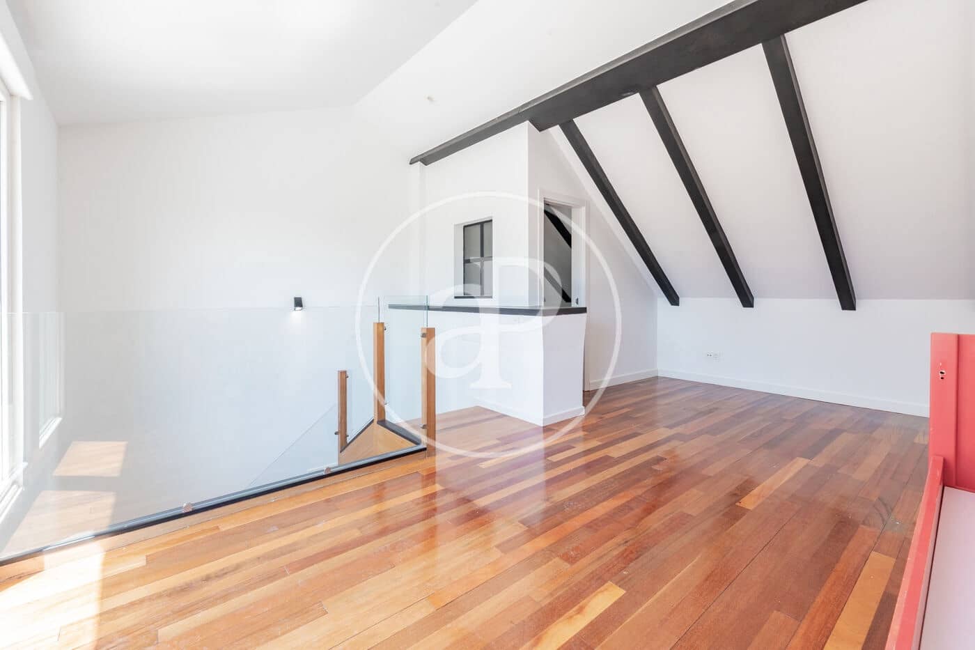 5 sypialnia Willa na sprzedaż w La Moraleja z basenem - 1 850 000 € (Ref: 9947935)