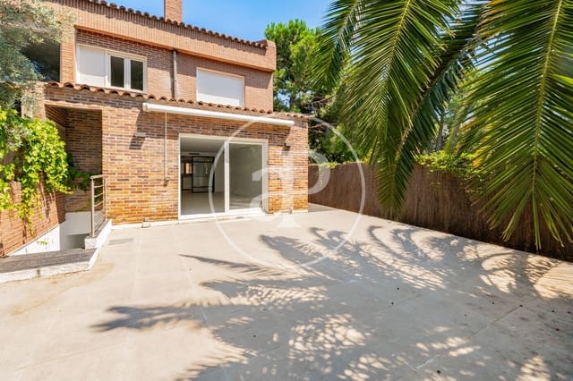 5 sovrum Villa till salu i La Moraleja, Alcobendas med pool - 1 850 000 € (Ref: 9947935)
