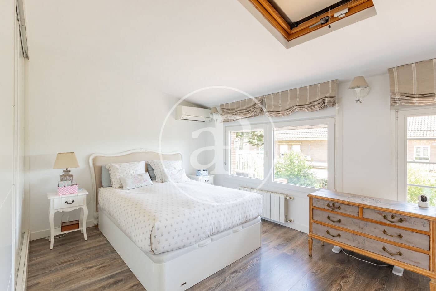 5 slaapkamer Villa te koop in La Moraleja met zwembad - € 2.150.000 (Ref: 9949814)