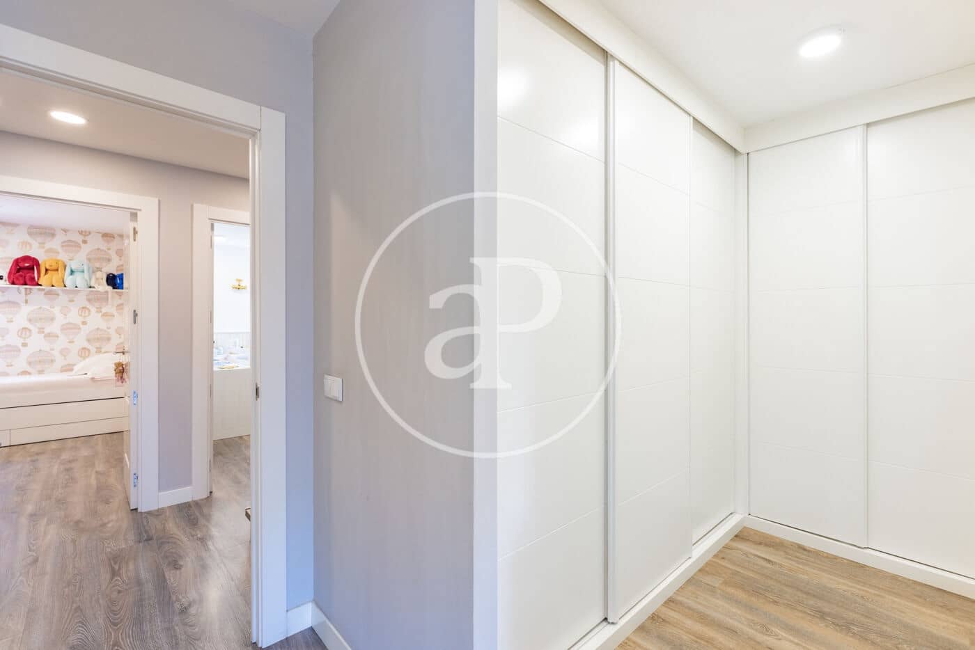 5 slaapkamer Villa te koop in La Moraleja met zwembad - € 2.150.000 (Ref: 9949814)