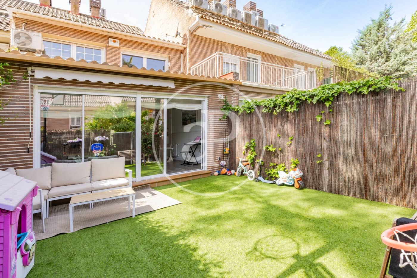 5 slaapkamer Villa te koop in La Moraleja met zwembad - € 2.150.000 (Ref: 9949814)