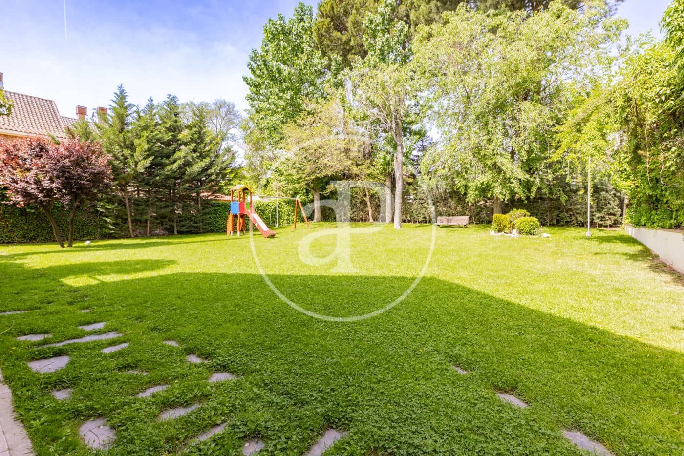 5 slaapkamer Villa te koop in La Moraleja met zwembad - € 2.150.000 (Ref: 9949814)
