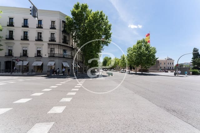 3 sovrum Takvåning att hyra i Castellana, Madrid stad - 12 000 € (Ref: 9949818)