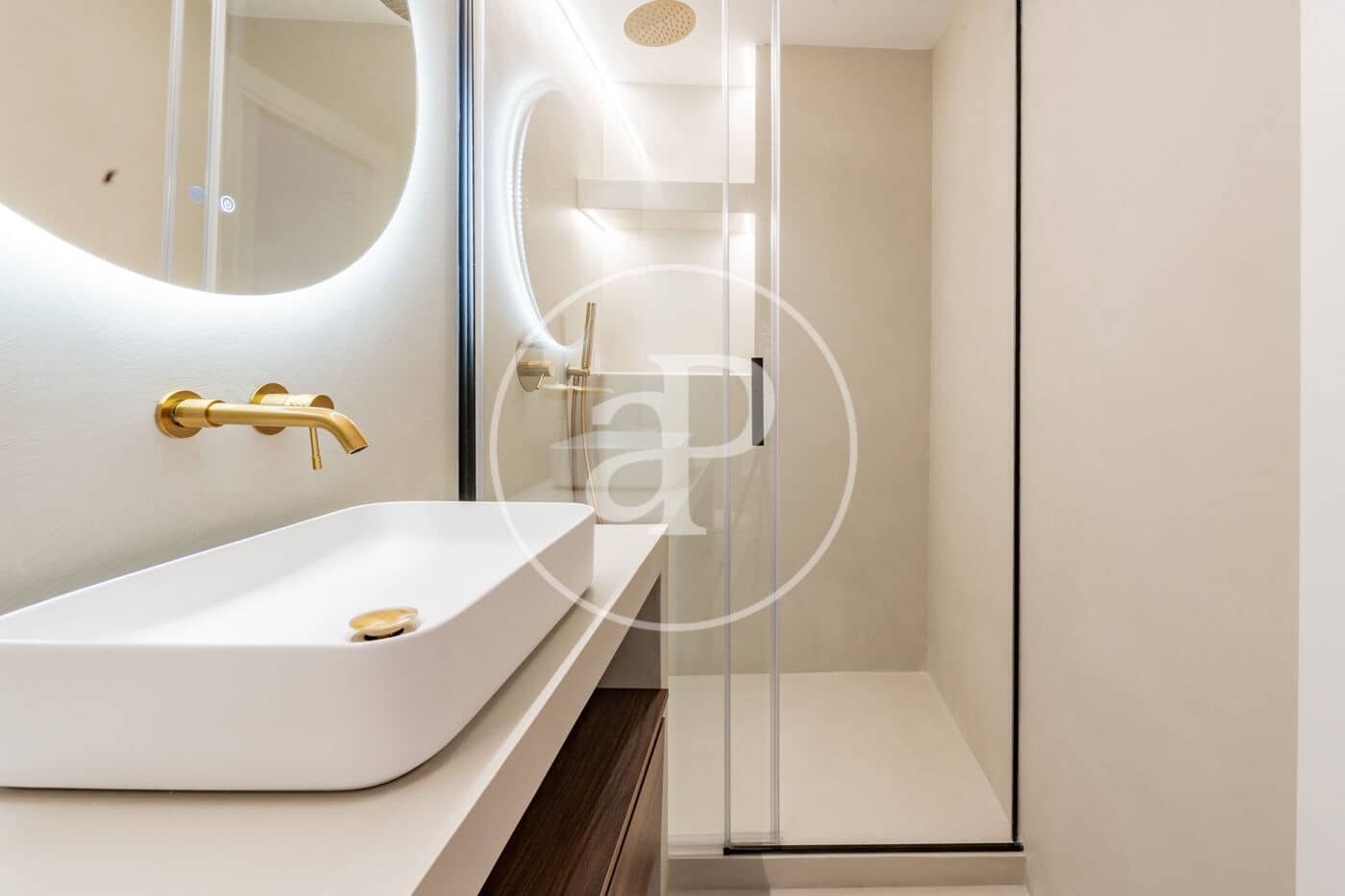 4 bedroom Apartment for rent in Madrid city with garage - € 5,500 (Ref: 9949819)
