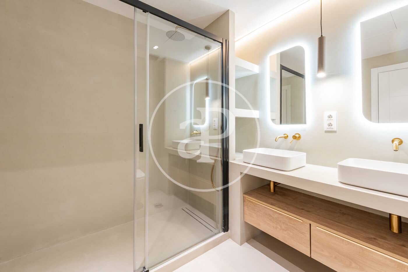 4 bedroom Apartment for rent in Madrid city with garage - € 5,500 (Ref: 9949819)