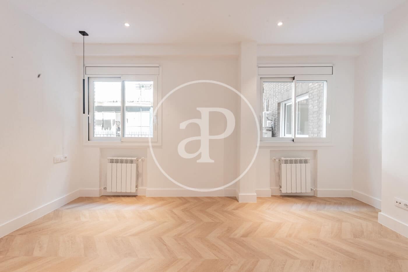 4 bedroom Apartment for rent in Madrid city with garage - € 5,500 (Ref: 9949819)