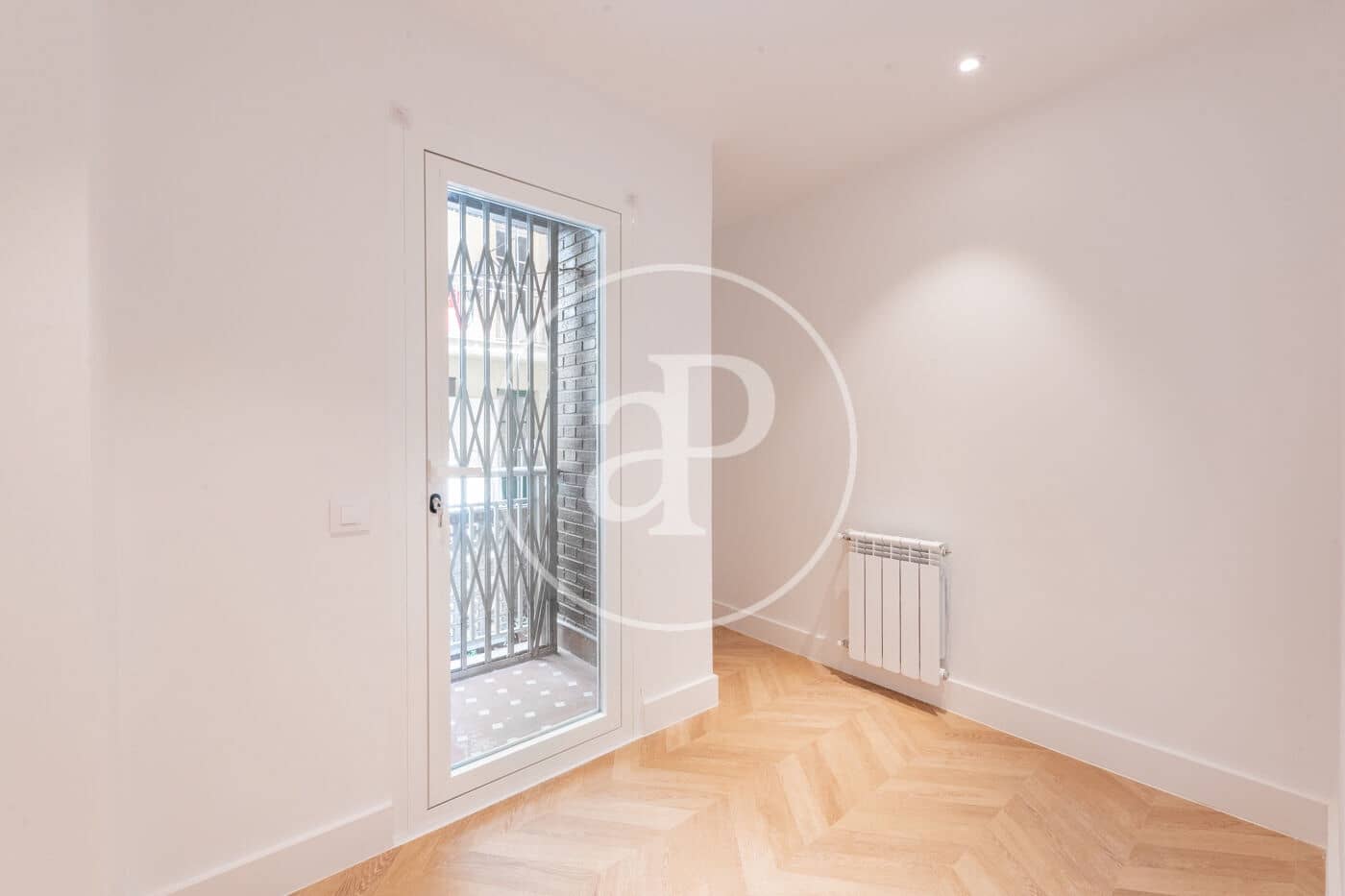 4 bedroom Apartment for rent in Madrid city with garage - € 5,500 (Ref: 9949819)