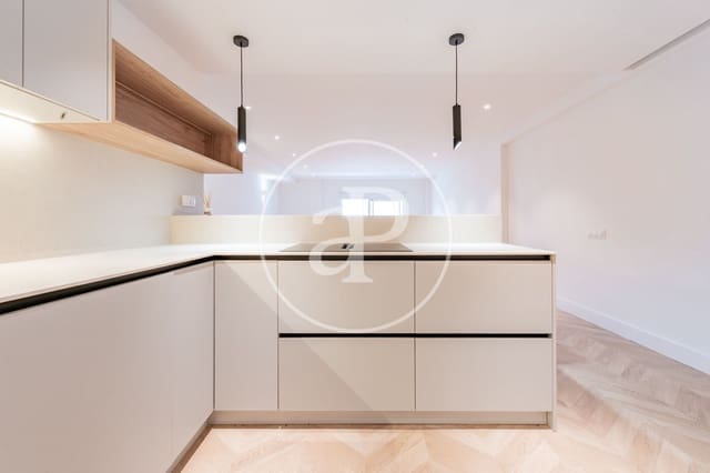 4 soverom Leilighet til leie i Rios Rosas, Madrid by med garasje - € 5 500 (Ref: 9949819)