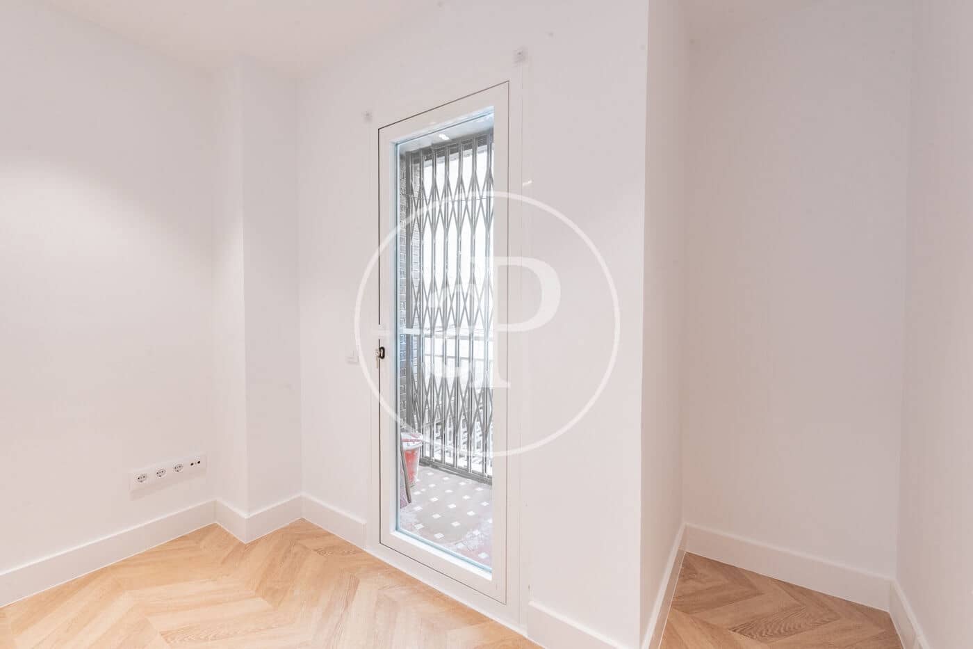 4 bedroom Apartment for rent in Madrid city with garage - € 5,500 (Ref: 9949819)