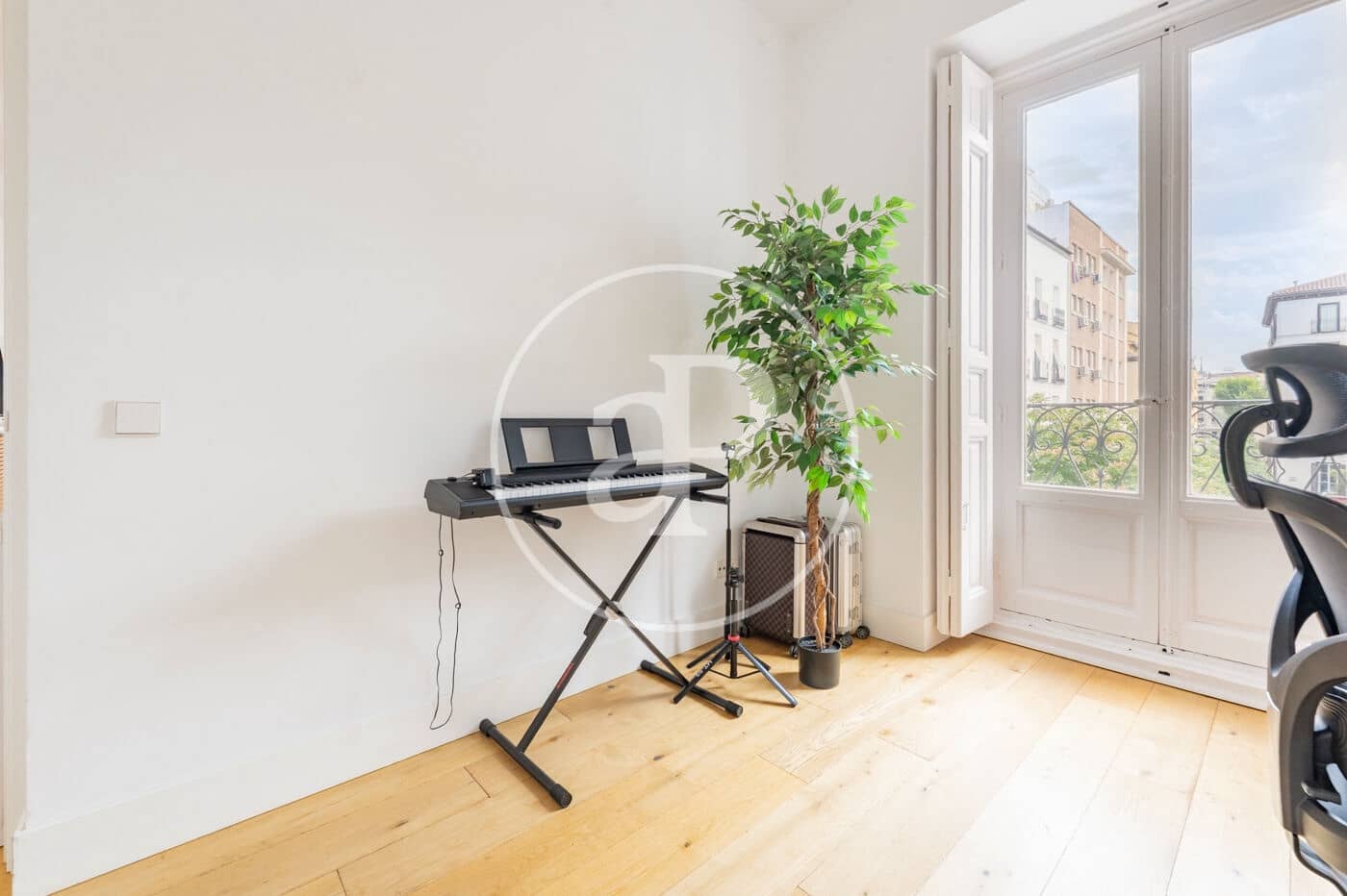 2 bedroom Apartment for rent in Madrid city - € 3,000 (Ref: 9949820)
