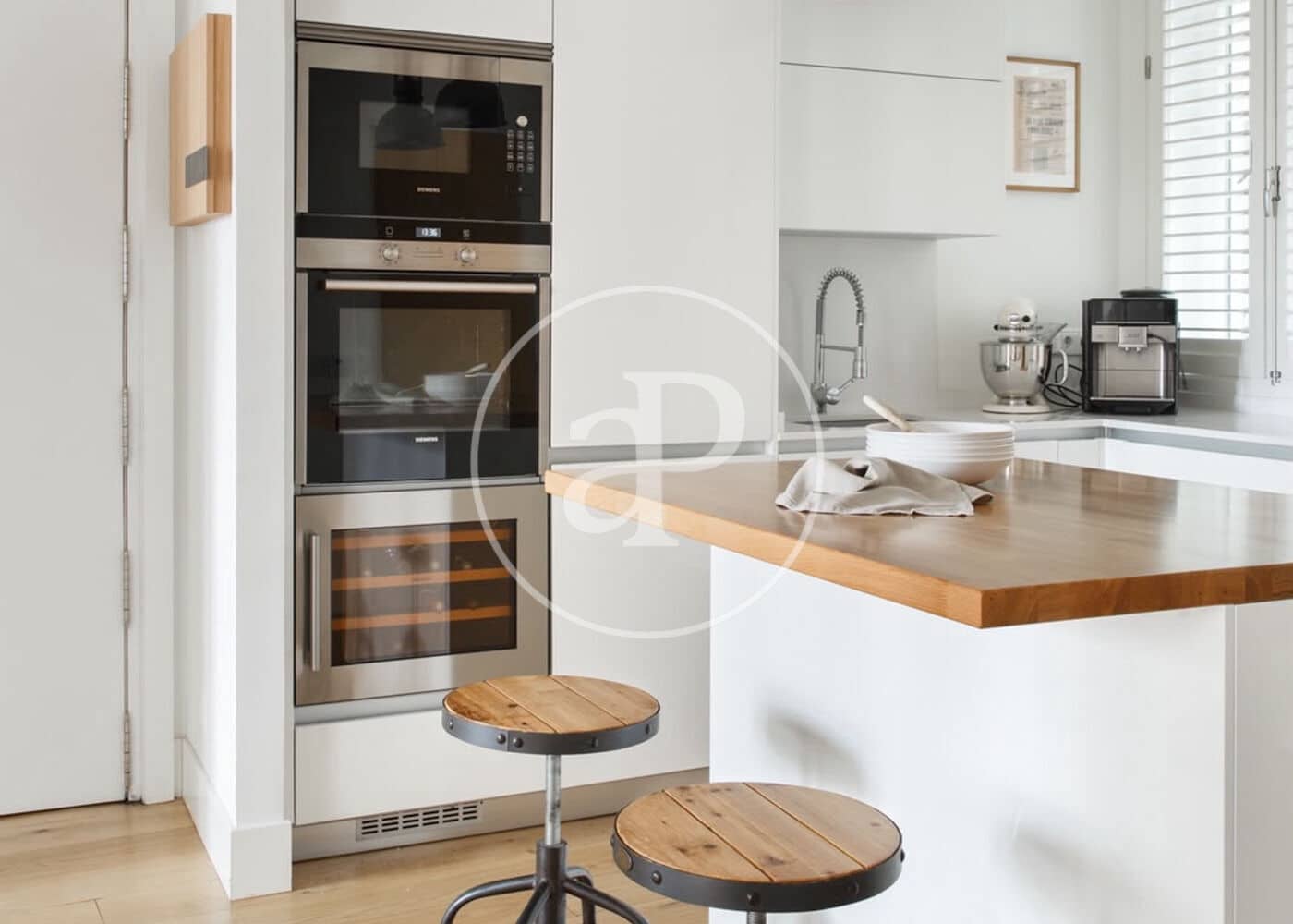 2 soverom Leilighet til leie i Madrid by - € 3 500 (Ref: 9949820)