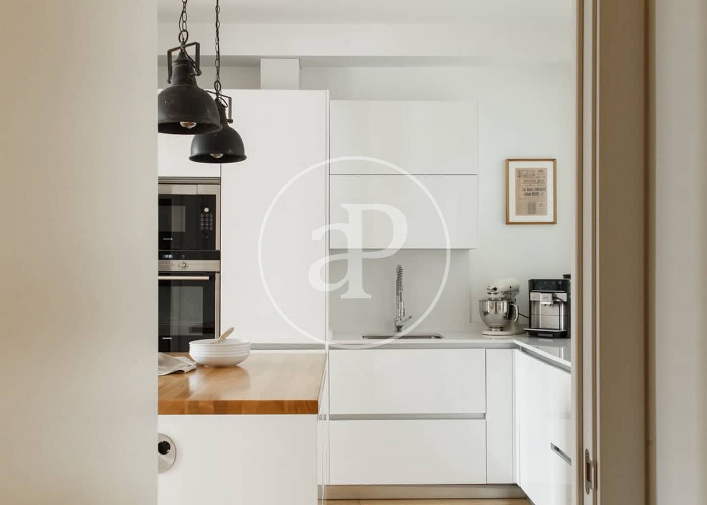 2 soverom Leilighet til leie i Madrid by - € 3 500 (Ref: 9949820)