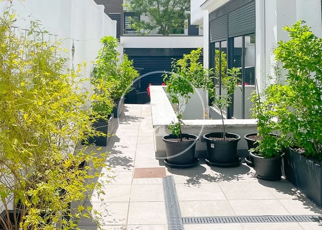 5 soveværelse Villa til salg i Palomas, Madrid by med swimmingpool - € 1.795.000 (Ref: 9949822)