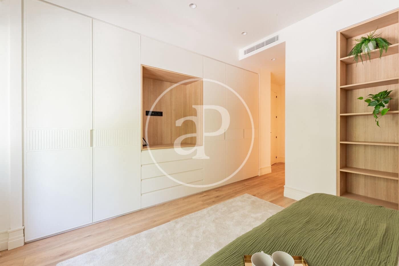 4 soveværelse Lejlighed til salg i Madrid by - € 2.420.000 (Ref: 9949823)