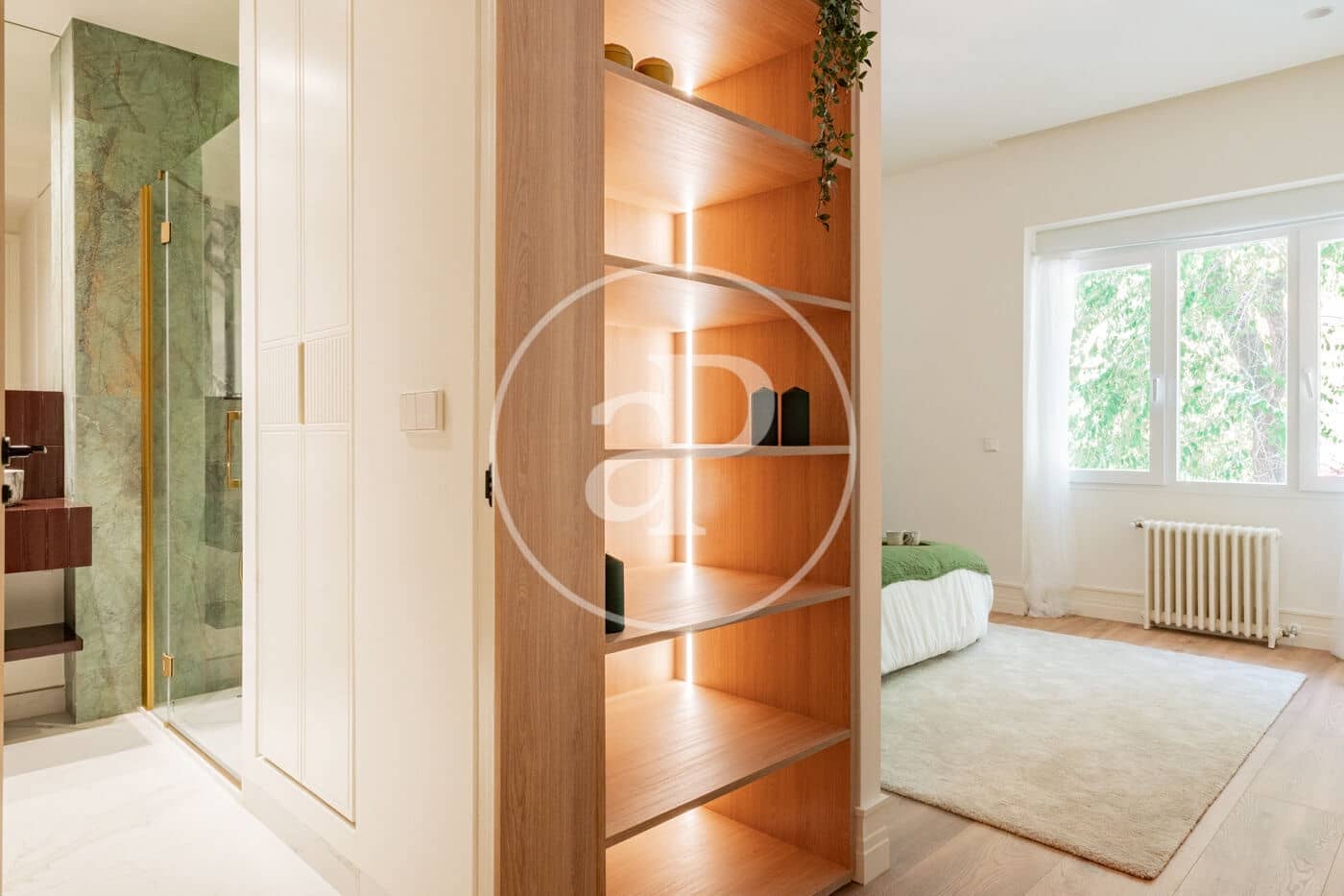 4 soveværelse Lejlighed til salg i Madrid by - € 2.420.000 (Ref: 9949823)