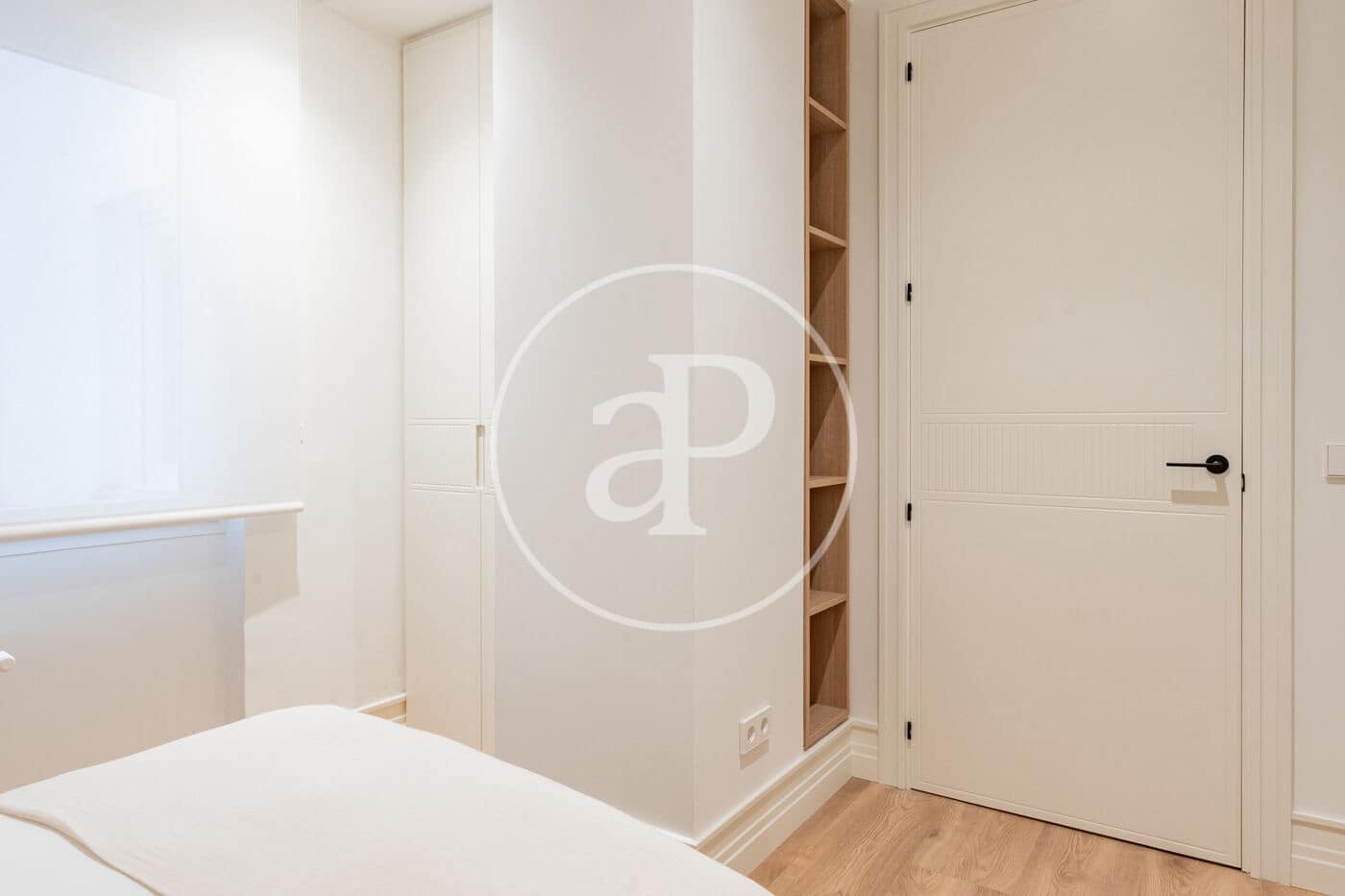 4 soveværelse Lejlighed til salg i Madrid by - € 2.420.000 (Ref: 9949823)
