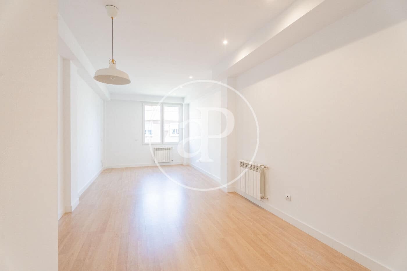 Lejlighed til leje i Madrid by - € 2.300 (Ref: 9952638)