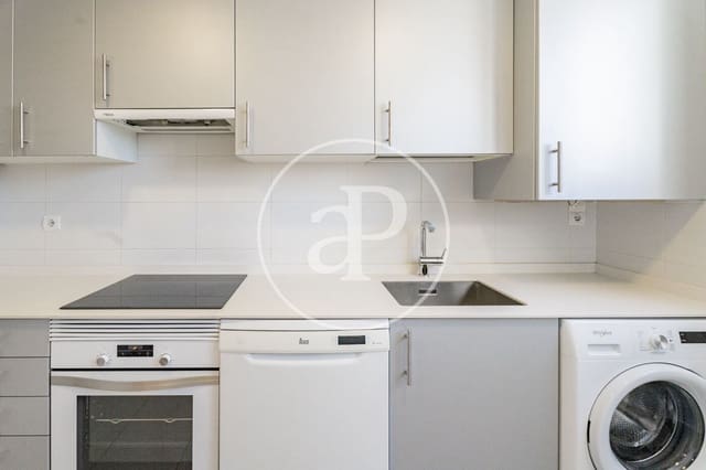 Lejlighed til leje i El Viso, Madrid by - € 2.300 (Ref: 9952638)