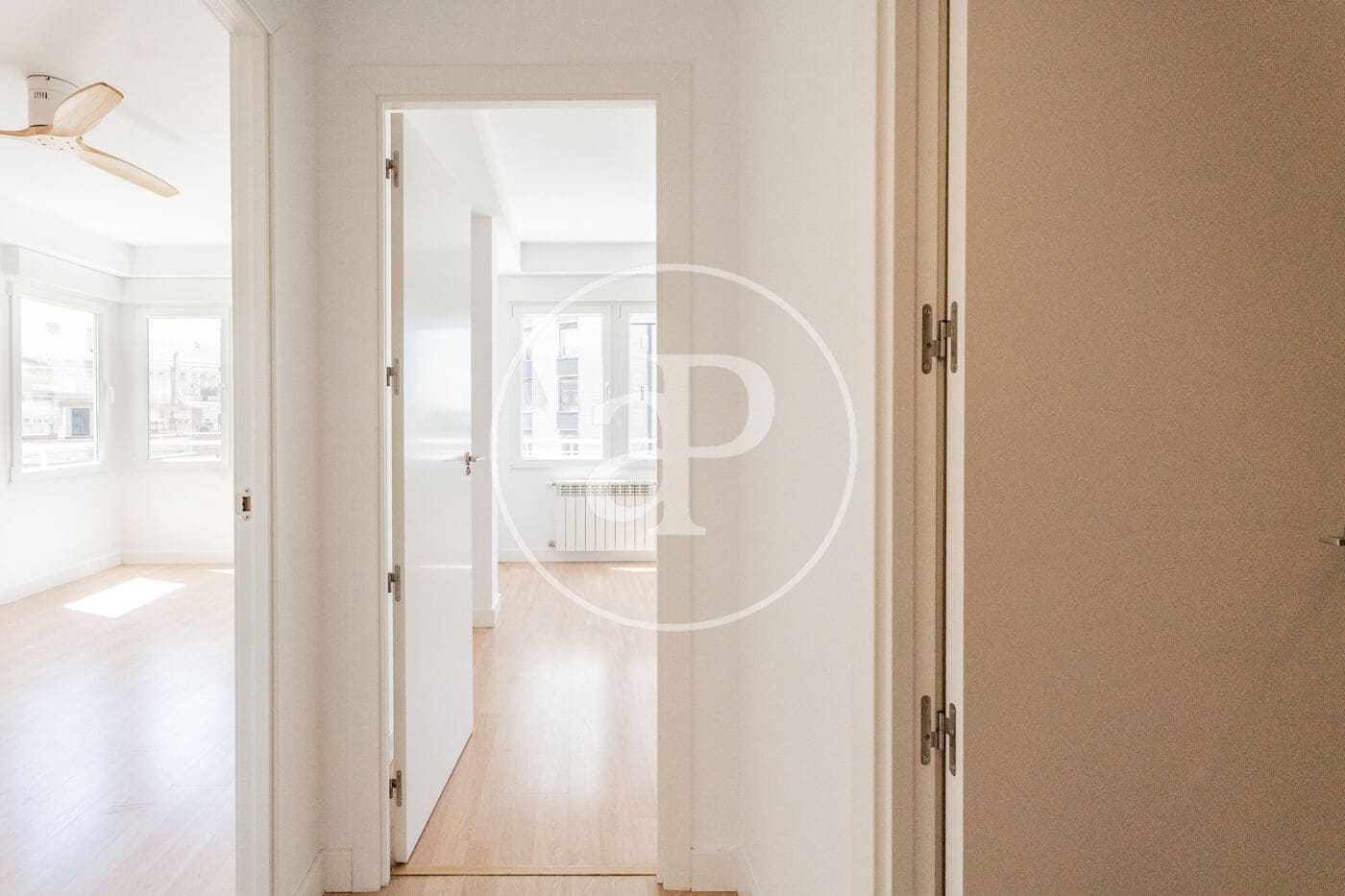 Lejlighed til leje i Madrid by - € 2.300 (Ref: 9952638)