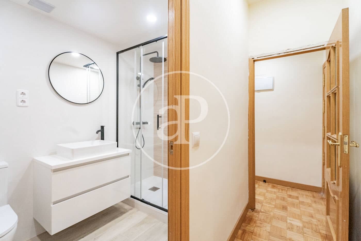2 sovrum Lägenhet att hyra i Madrid stad - 1 900 € (Ref: 9952640)