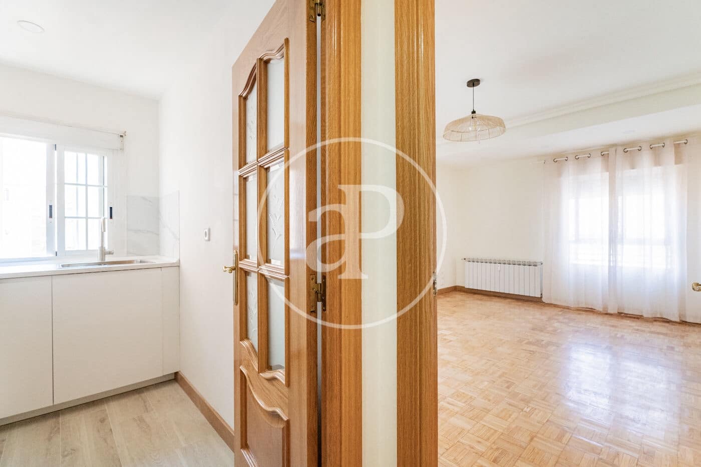 2 sovrum Lägenhet att hyra i Madrid stad - 1 900 € (Ref: 9952640)