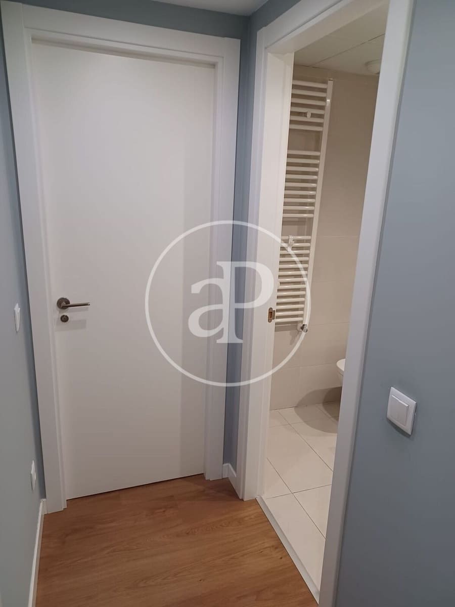 3 sovrum Lägenhet till salu i Madrid stad med pool - 780 000 € (Ref: 9952641)