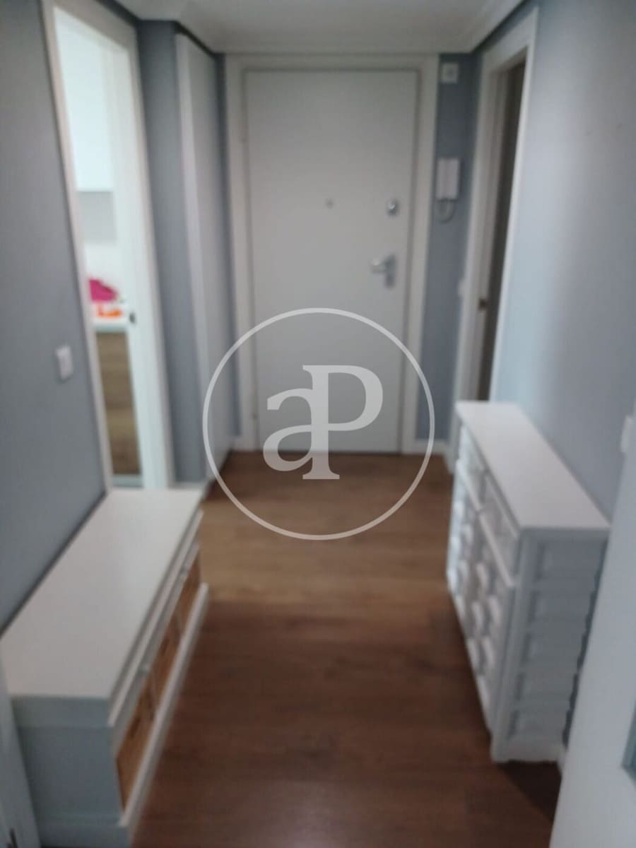 3 sovrum Lägenhet till salu i Madrid stad med pool - 780 000 € (Ref: 9952641)