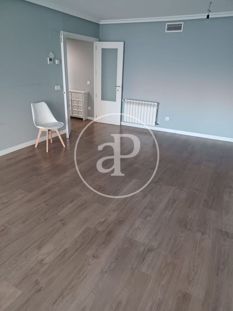 3 sovrum Lägenhet till salu i Madrid stad med pool - 780 000 € (Ref: 9952641)