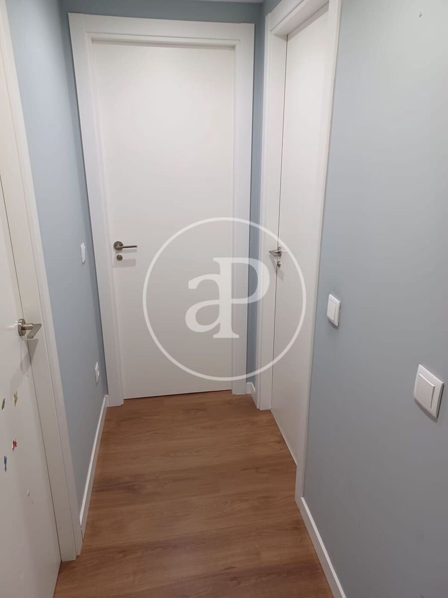 3 sovrum Lägenhet till salu i Madrid stad med pool - 780 000 € (Ref: 9952641)