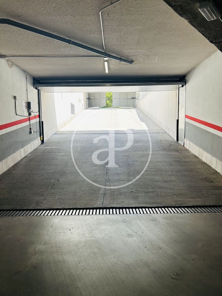3 sovrum Lägenhet till salu i Madrid stad med pool - 780 000 € (Ref: 9952641)