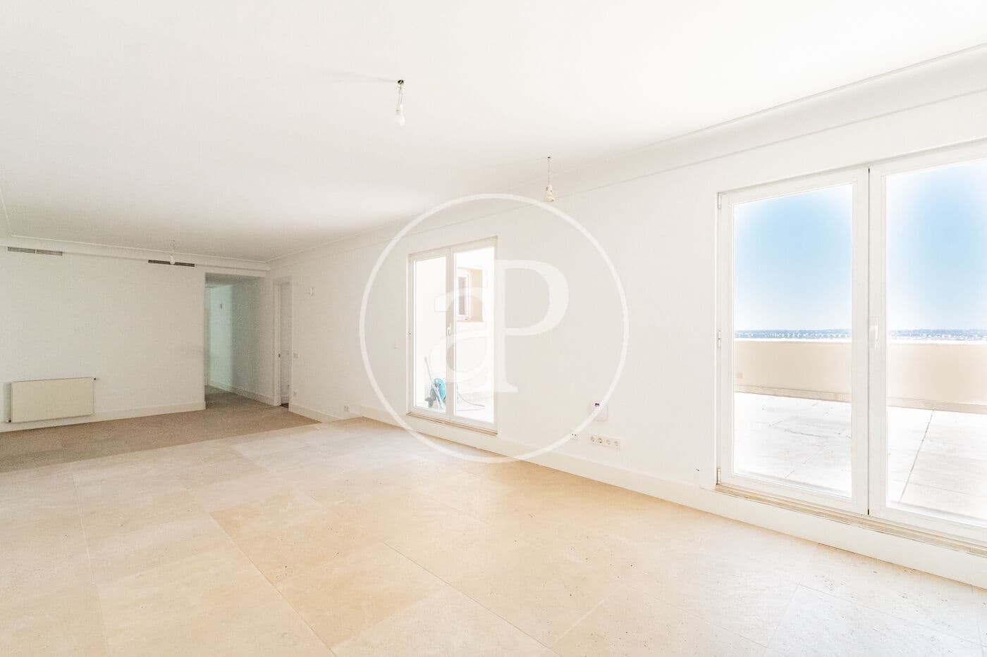 Ático de 3 habitaciones en Madrid ciudad en alquiler - 5.500 € (Ref: 9952647)