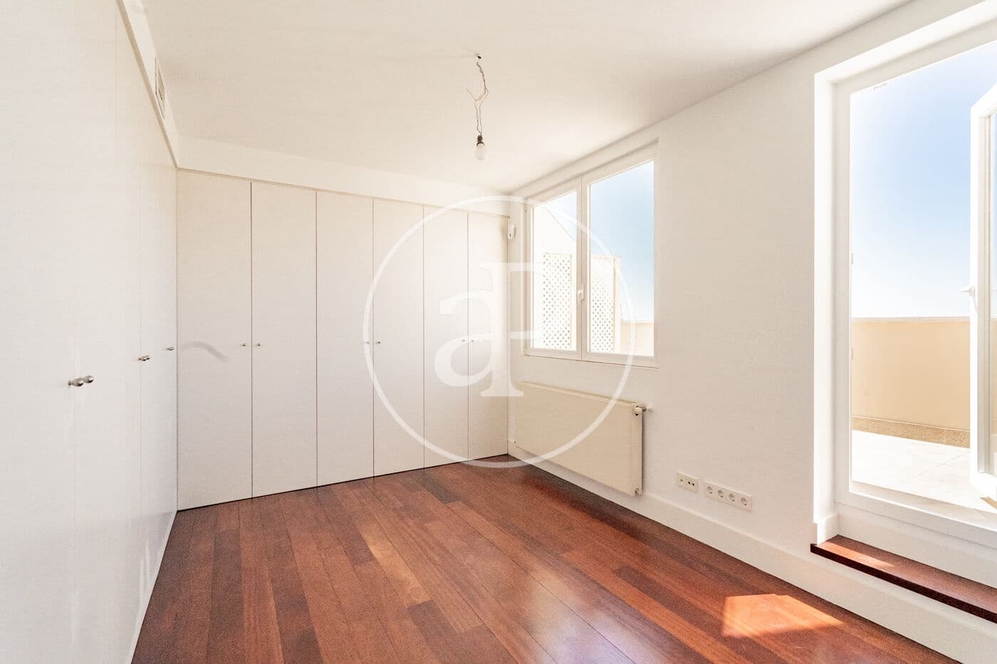 Ático de 3 habitaciones en Madrid ciudad en alquiler - 5.500 € (Ref: 9952647)