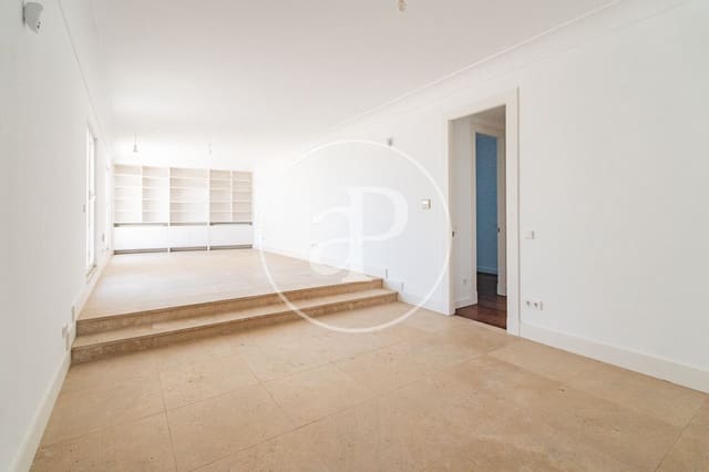 Ático de 3 habitaciones en Jerónimos, Madrid ciudad en alquiler - 5.500 € (Ref: 9952647)