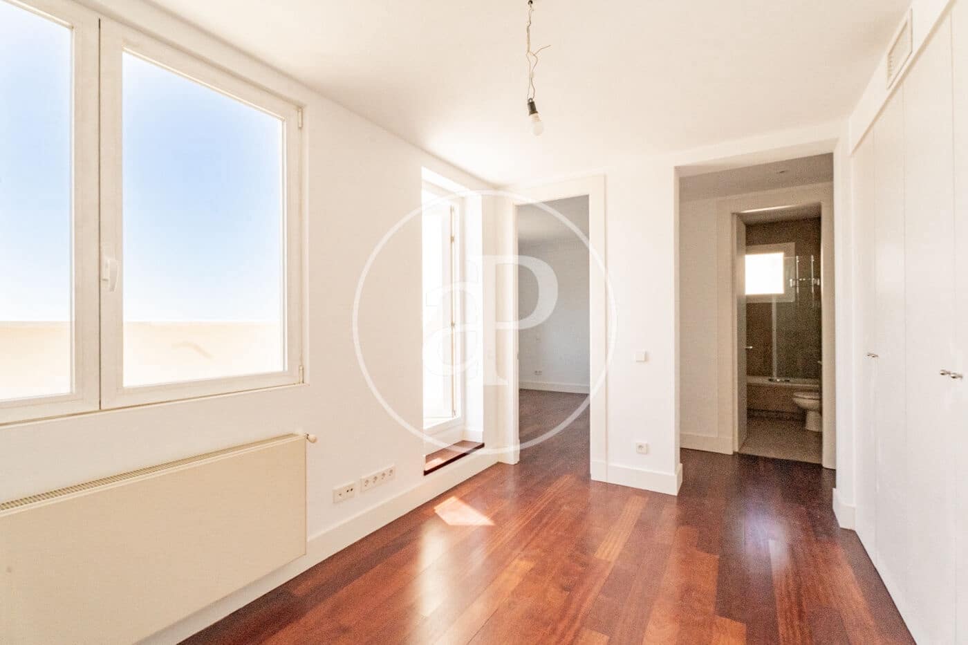 Ático de 3 habitaciones en Madrid ciudad en alquiler - 5.500 € (Ref: 9952647)